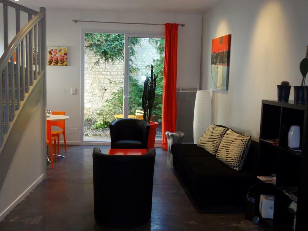 Le Pavillon De Nathalie Hotel Isles-sur-Suippe Bagian luar foto